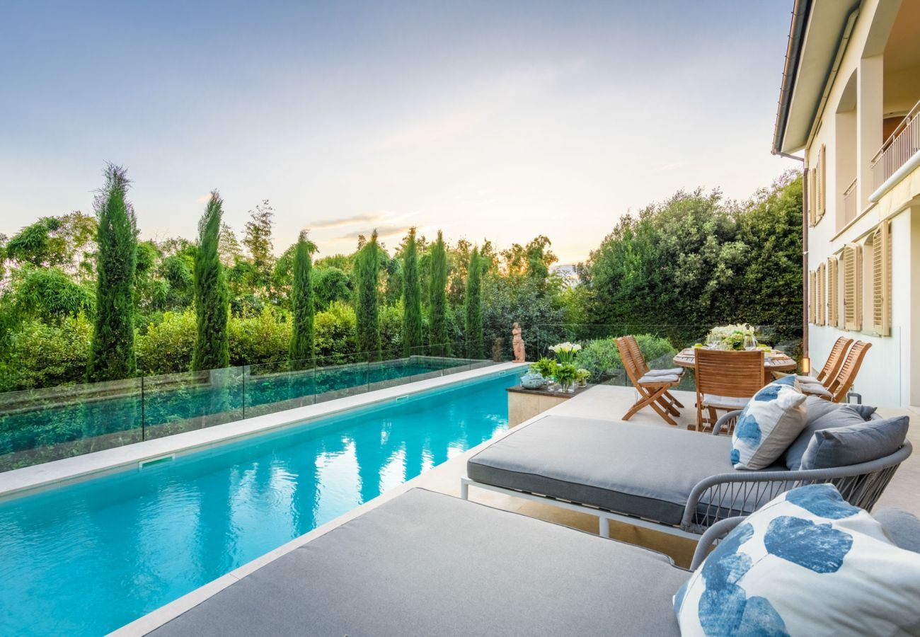 Villa a Lucca - Villa Ivona Modern Luxury Classic Villa with Private Pool and panoramic views in 3 kms from Lucca Walls