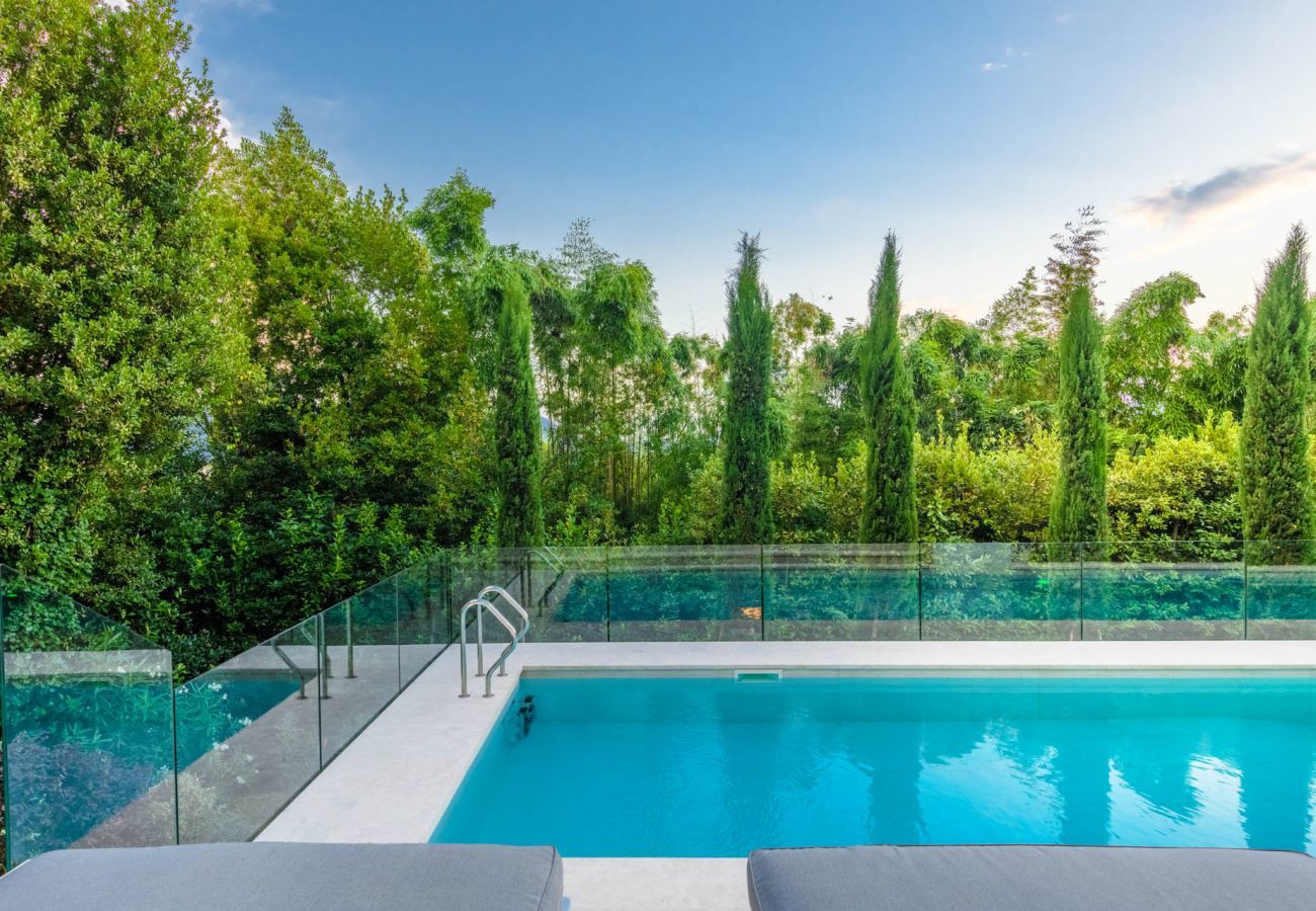 Villa a Lucca - Villa Ivona Modern Luxury Classic Villa with Private Pool and panoramic views in 3 kms from Lucca Walls