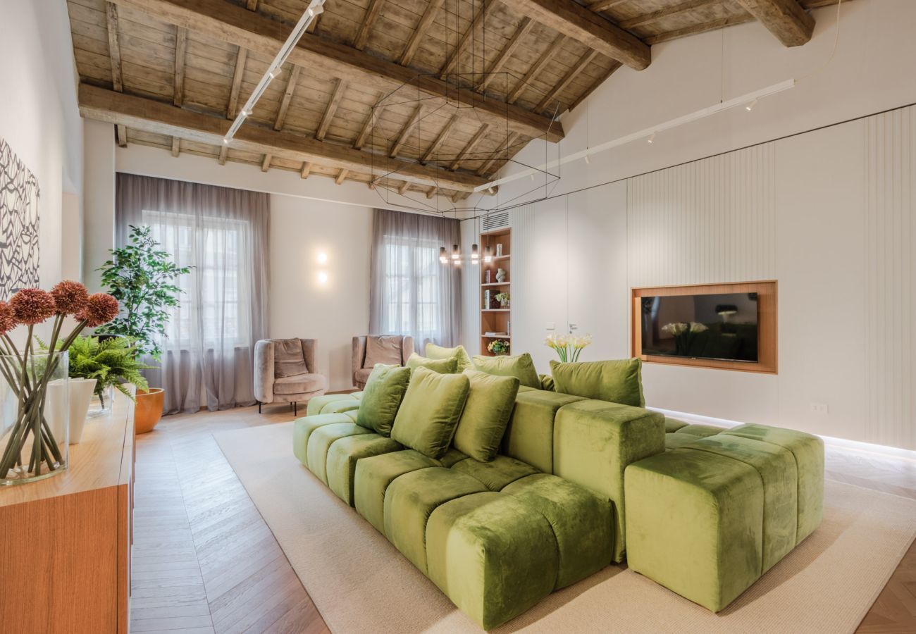 Appartamento a Lucca - Casa Silvestro Modern Spacious 3 Bedrooms Luxury Apartment inside the Walls of Lucca