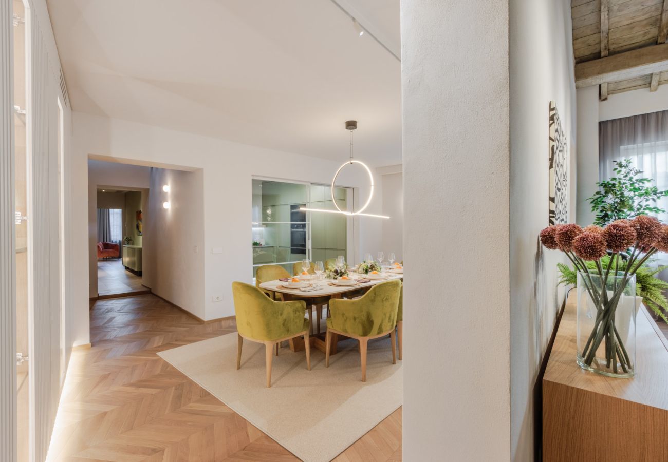 Appartamento a Lucca - Casa Silvestro Modern Spacious 3 Bedrooms Luxury Apartment inside the Walls of Lucca