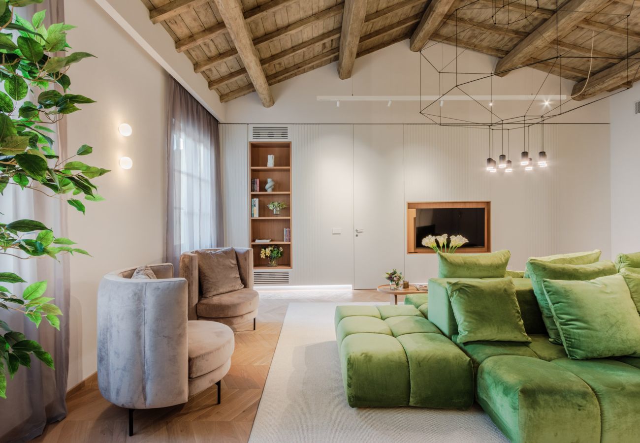 Appartamento a Lucca - Casa Silvestro Modern Spacious 3 Bedrooms Luxury Apartment inside the Walls of Lucca