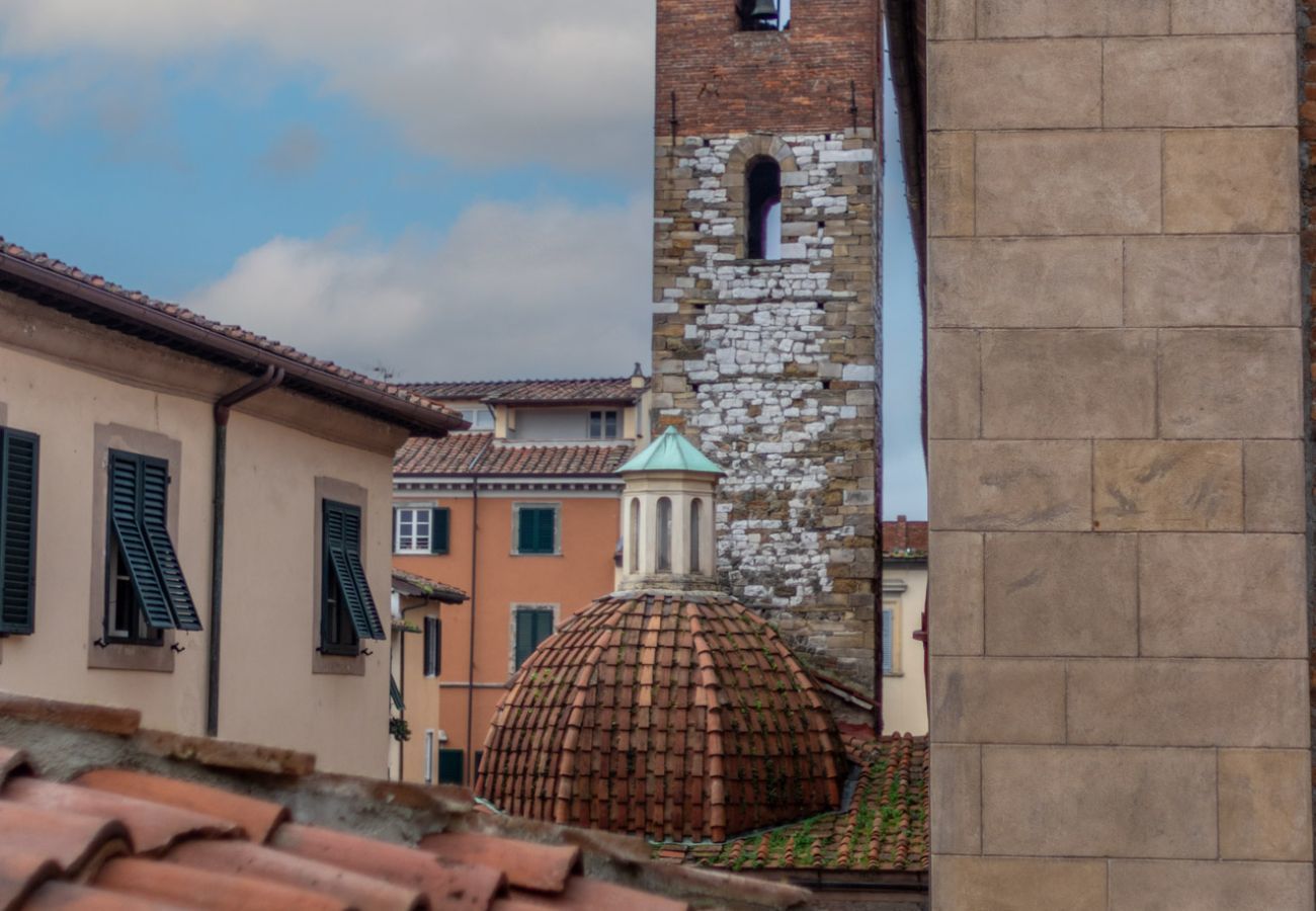 Appartamento a Lucca - Victory Penthouse Contemporary 3 Bedroom Luxury Apartment with Balcony in Lucca