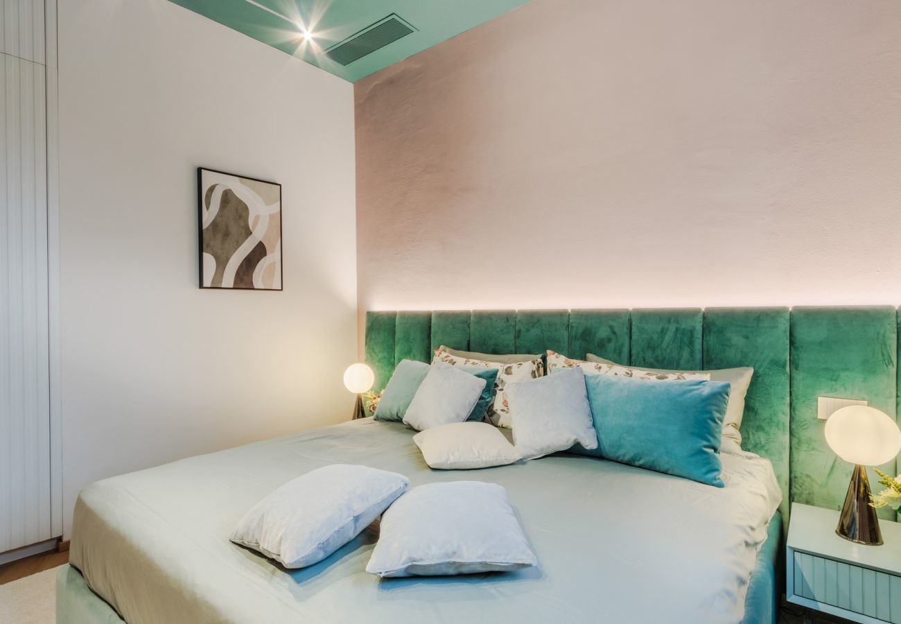 Appartamento a Lucca - Victory Penthouse Contemporary 3 Bedroom Luxury Apartment with Balcony in Lucca