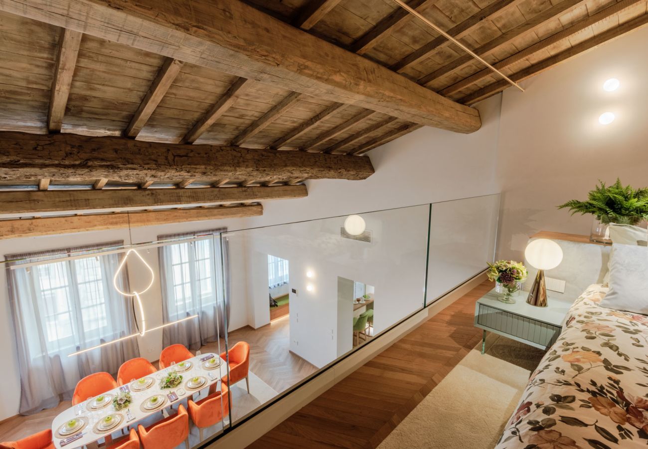 Appartamento a Lucca - Victory Penthouse Contemporary 3 Bedroom Luxury Apartment with Balcony in Lucca