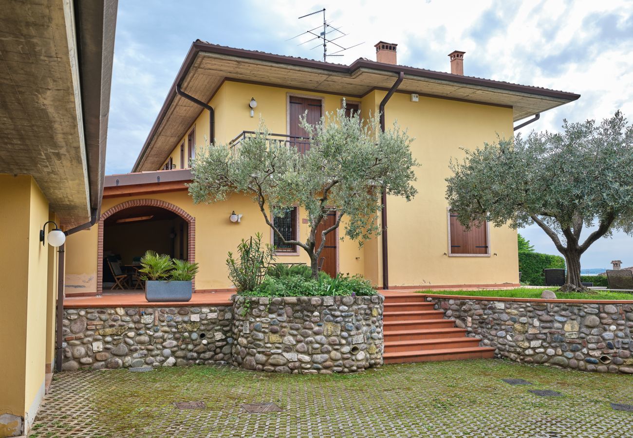 Villa a Lazise - Regarda - Villa Celebrity con vista lago e piscina