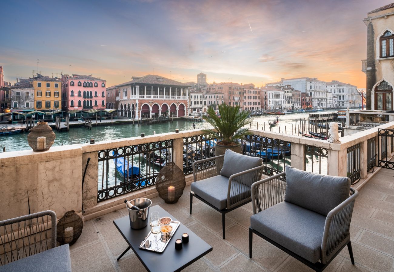 Appartamento a Venezia - Grand Canal Luxury Apartment with Terrace R&R