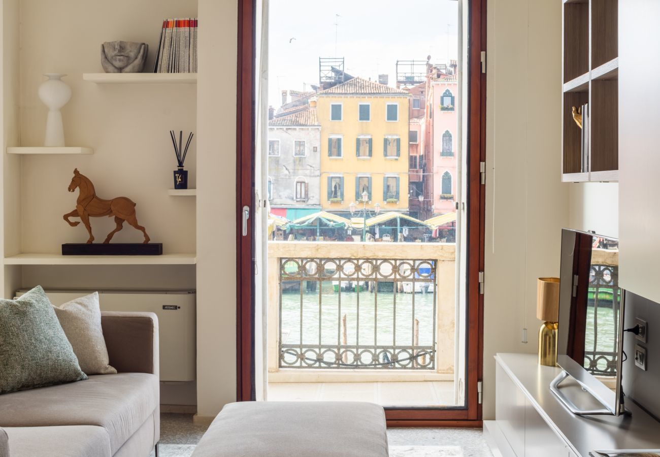 Appartamento a Venezia - Grand Canal Luxury Apartment with Terrace R&R