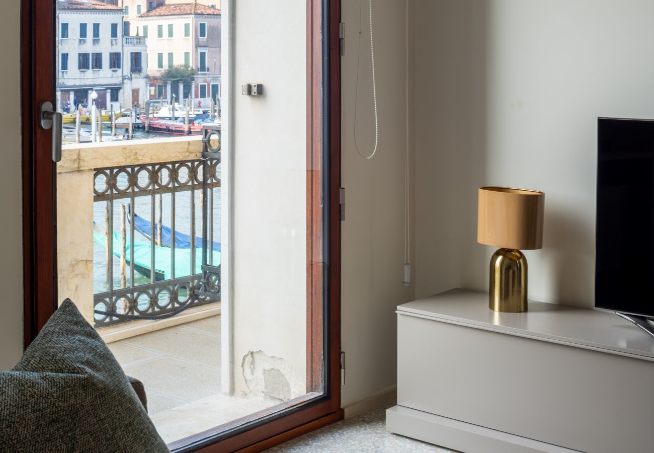 Appartamento a Venezia - Grand Canal Luxury Apartment with Terrace R&R