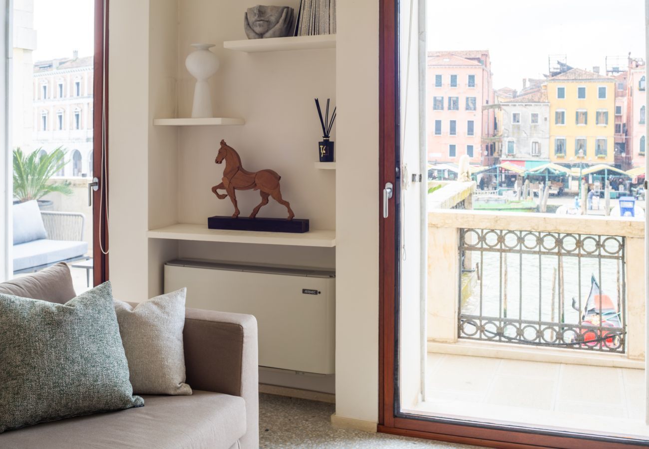 Appartamento a Venezia - Grand Canal Luxury Apartment with Terrace R&R