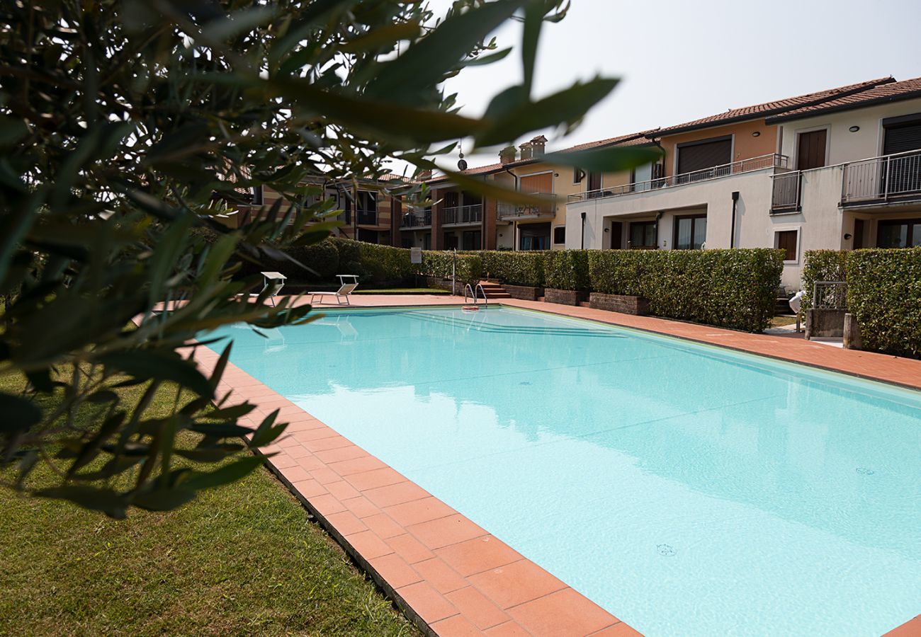 Appartamento a Lazise - Regarda - appartamento Miralago 2 con piscina e vista lago, animali ammessi