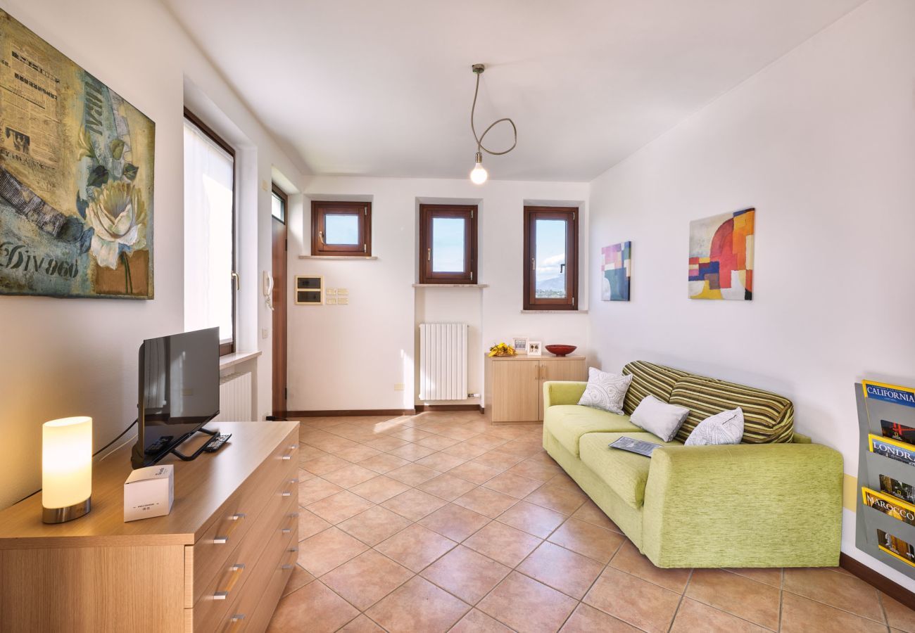 Appartamento a Lazise - Regarda - appartamento Miralago 2 con piscina e vista lago, animali ammessi