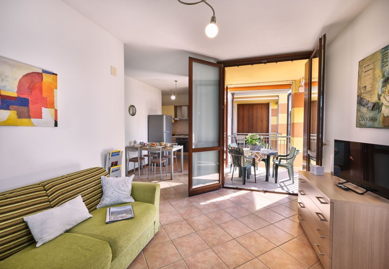 Appartamento a Lazise - Regarda - appartamento Miralago 2 con piscina e vista lago, animali ammessi