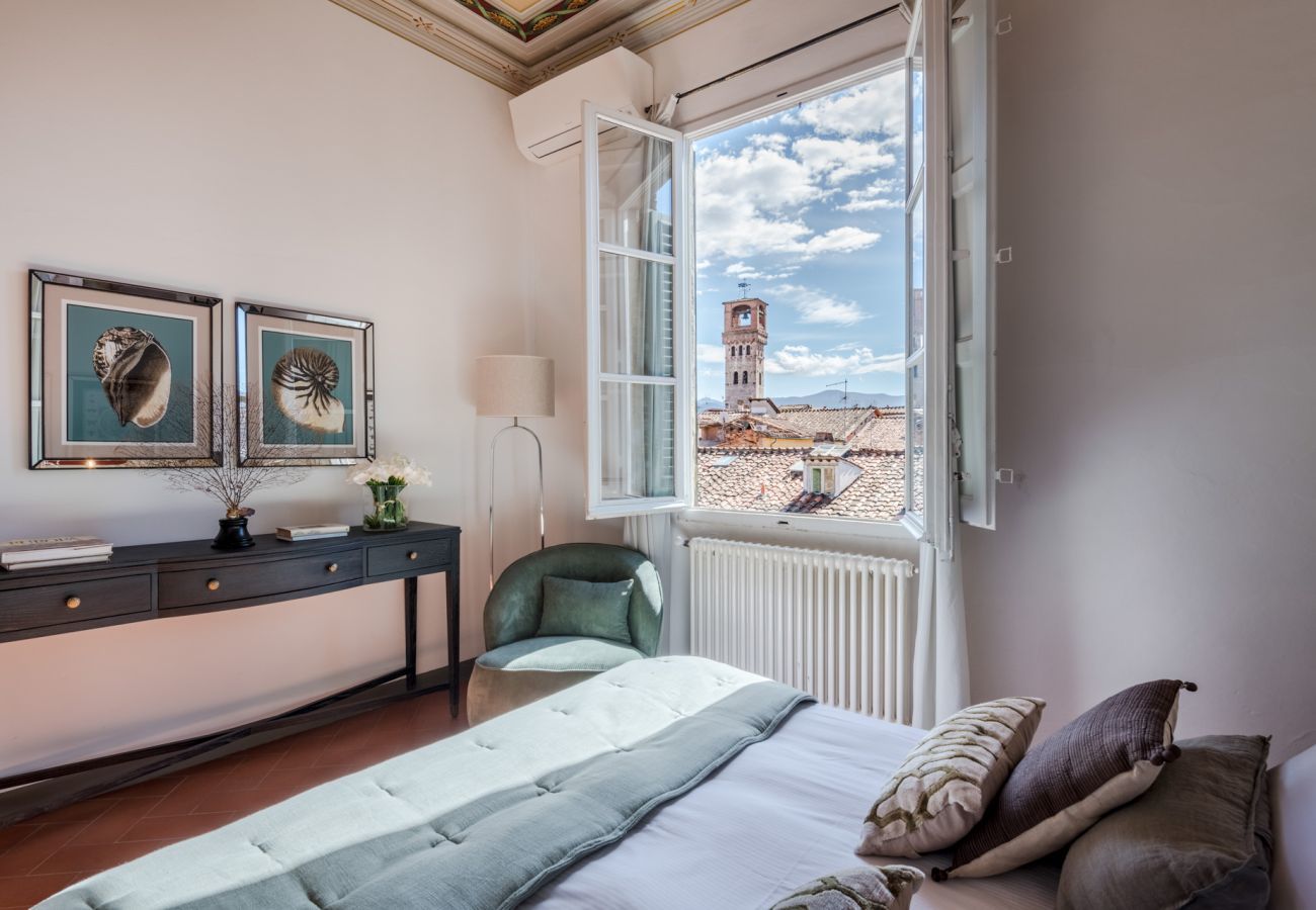 Appartamento a Lucca - Modern Panoramic Penthouse with Elevator inside the Walls of Lucca