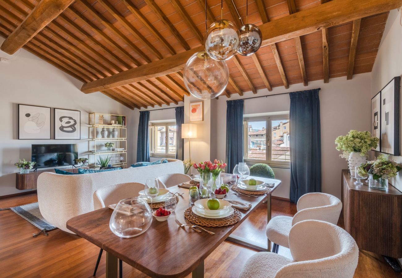 Appartamento a Lucca - De Nobili Penthouse, Luxury Apartment with Elevator inside the Walls of Lucca