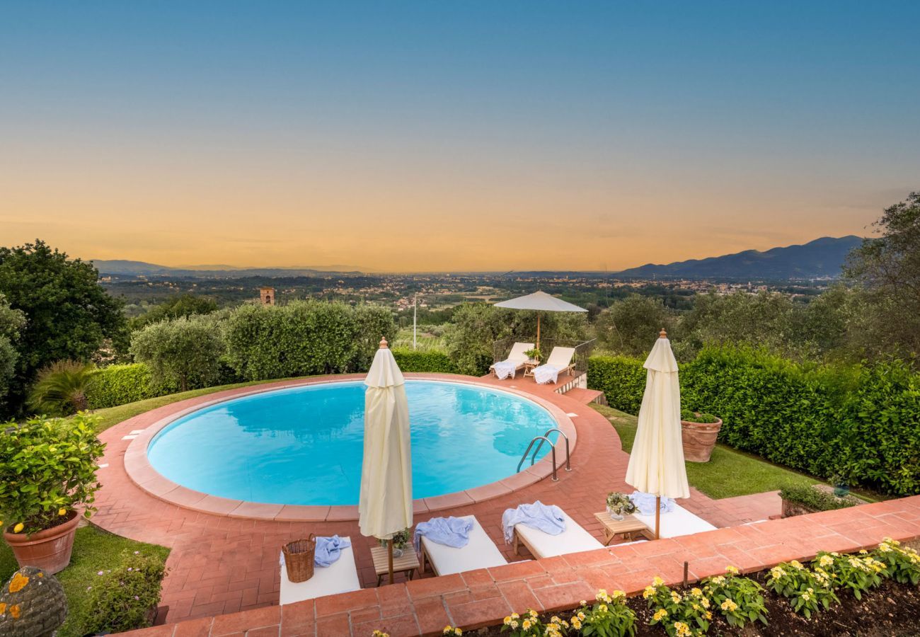 Villa a Lucca - Fairytale Farmhouse Villa with Views and Pool