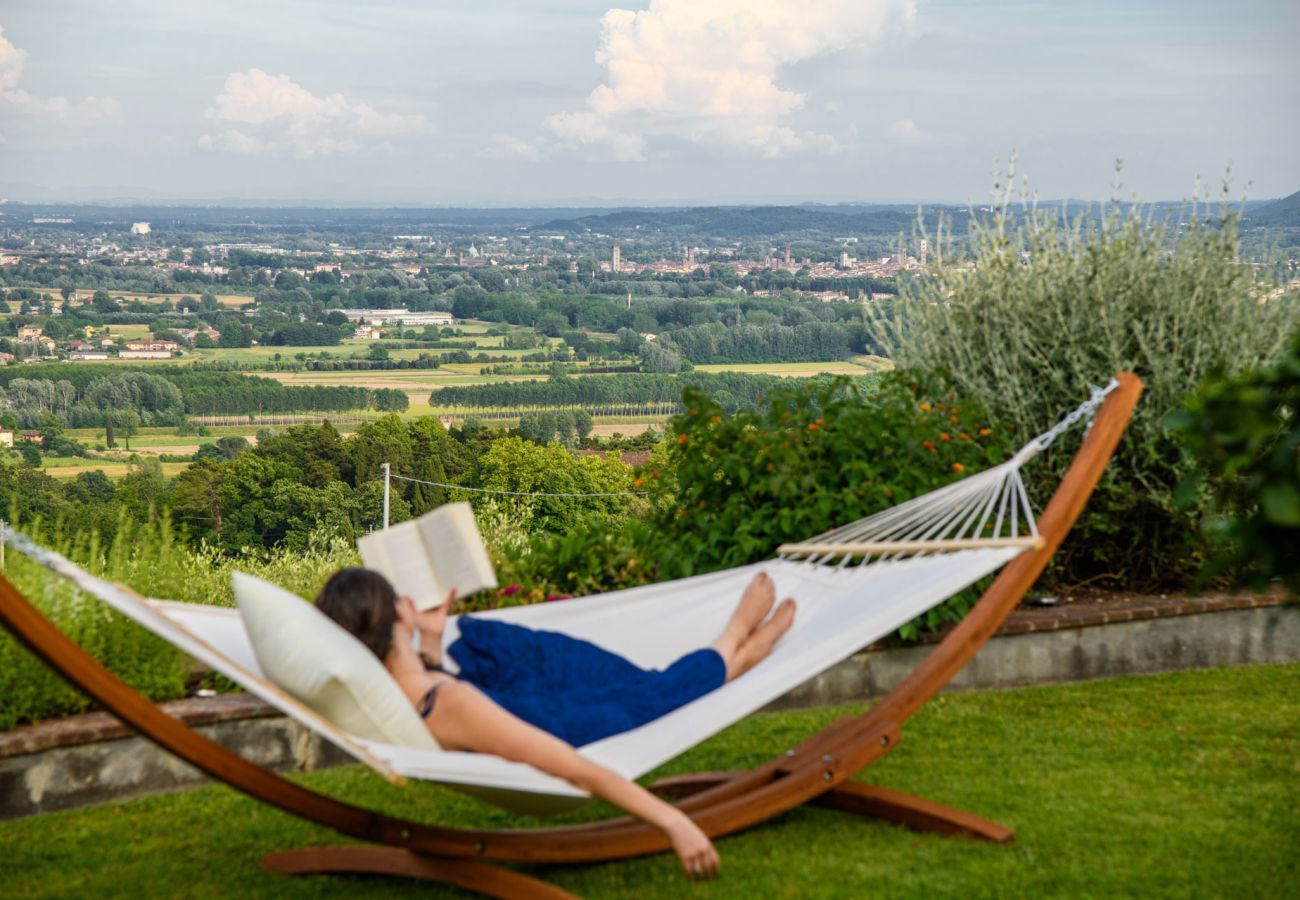 Villa a Lucca - Fairytale Farmhouse Villa with Views and Pool