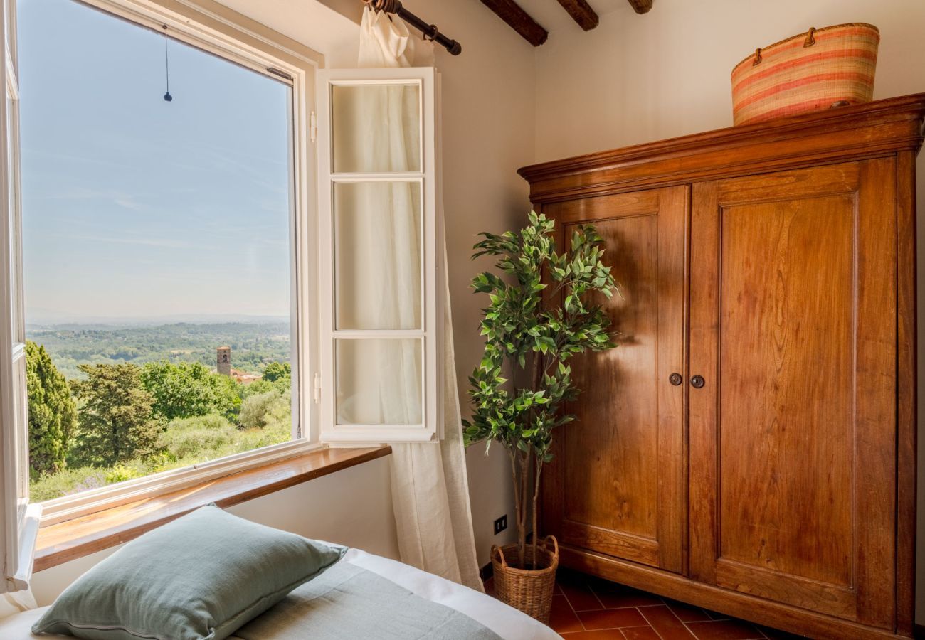 Villa a Lucca - Fairytale Farmhouse Villa with Views and Pool