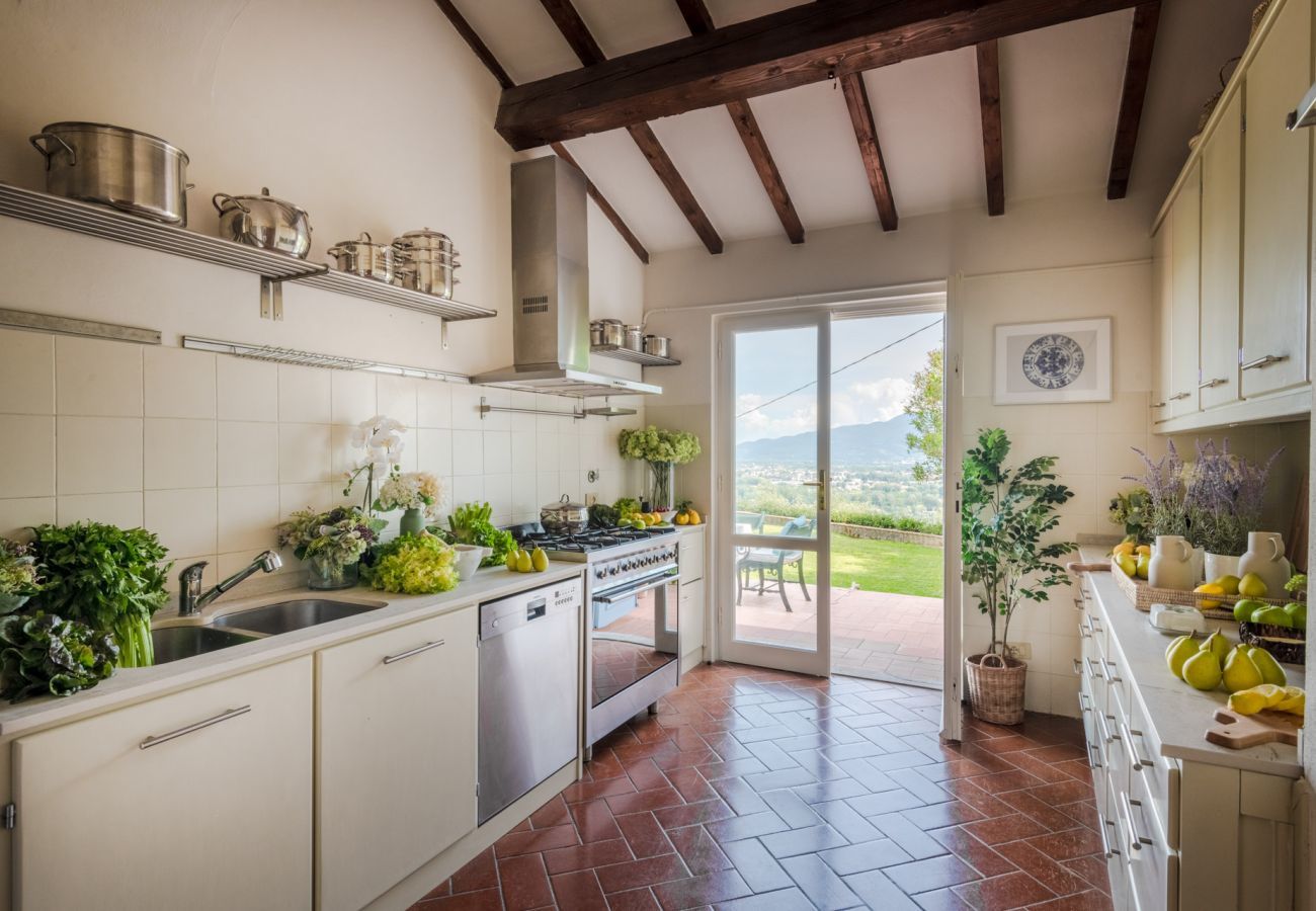 Villa a Lucca - Fairytale Farmhouse Villa with Views and Pool