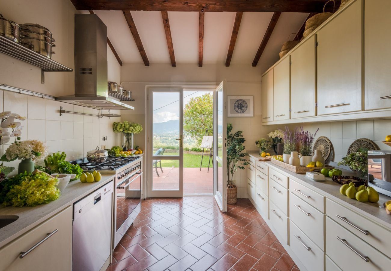 Villa a Lucca - Fairytale Farmhouse Villa with Views and Pool