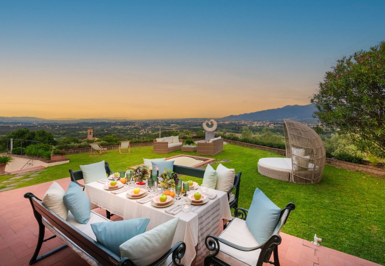 Villa a Lucca - Fairytale Farmhouse Villa with Views and Pool