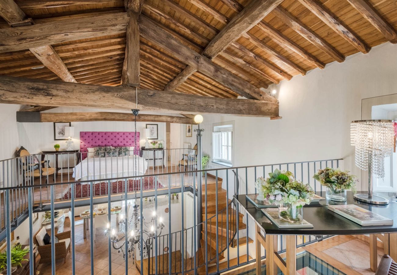 Villa a Lucca - Charming Church converted into Farmhouse with Pool