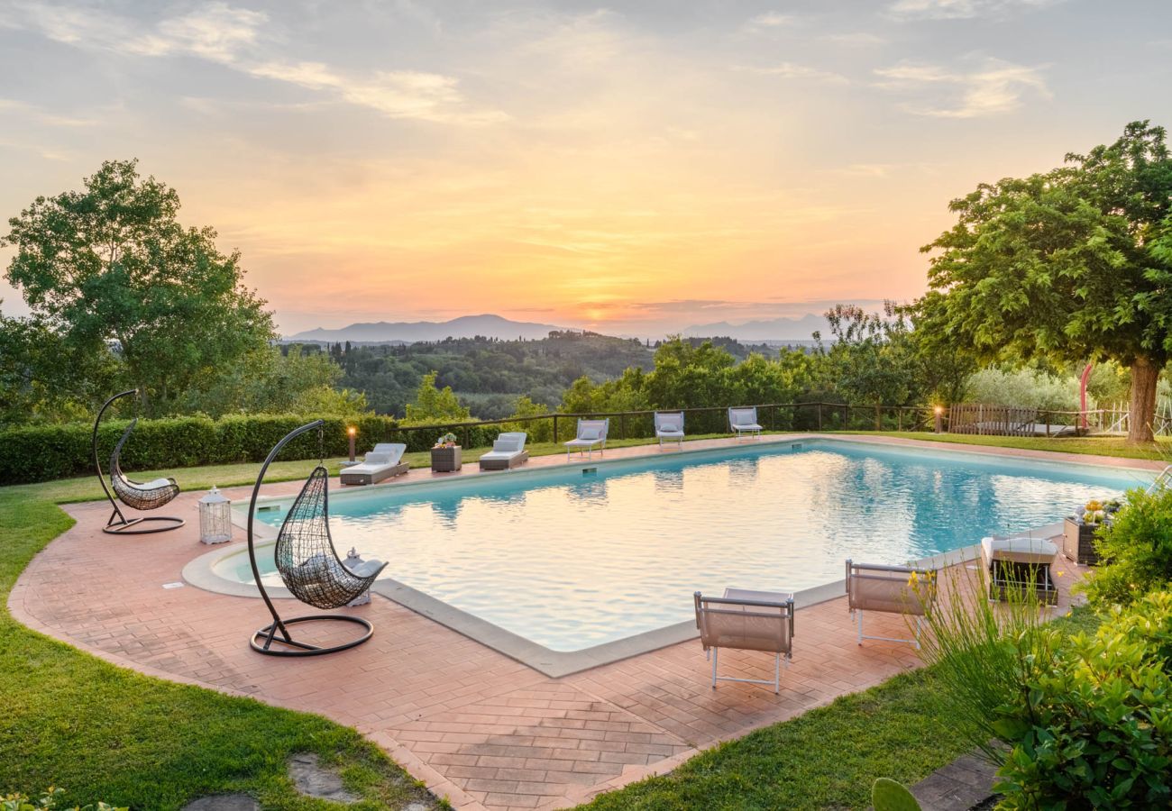 Villa a San Miniato - Villa San Miniato Corniano: Iconic 5 Bedrooms Farmhouse with Pool