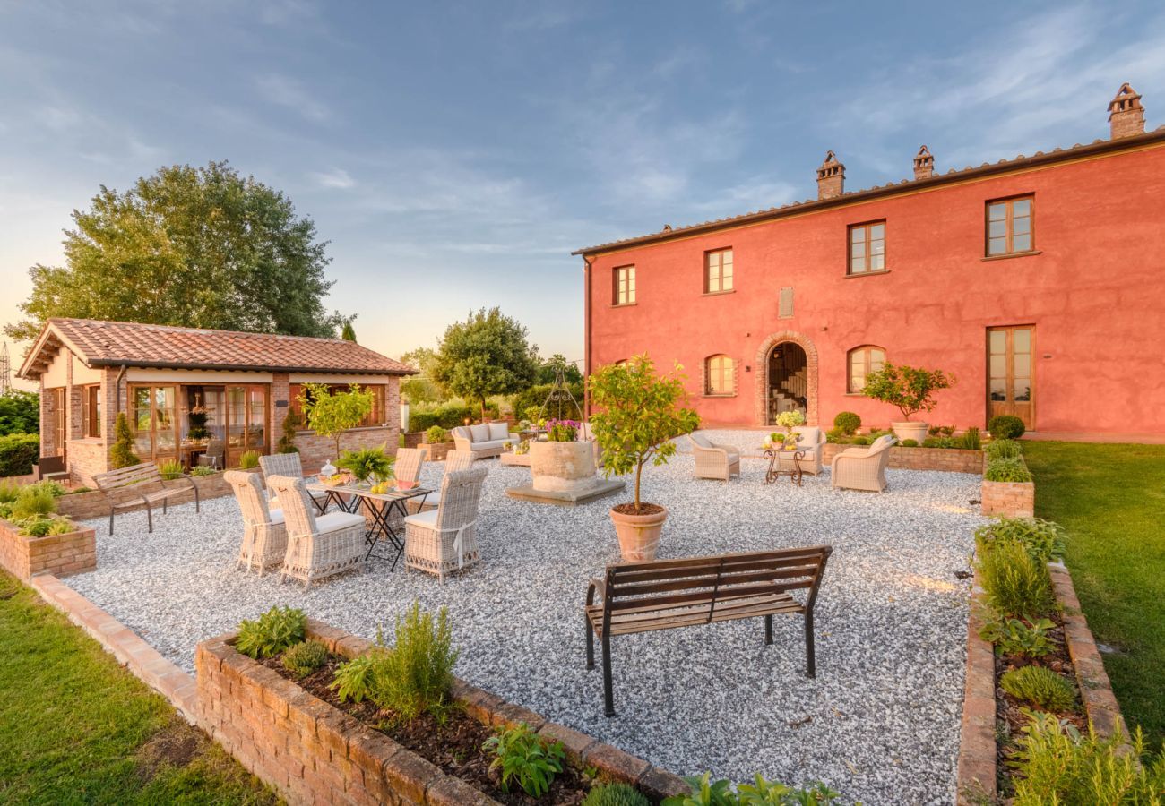 Villa a San Miniato - Villa San Miniato Corniano: Iconic 5 Bedrooms Farmhouse with Pool