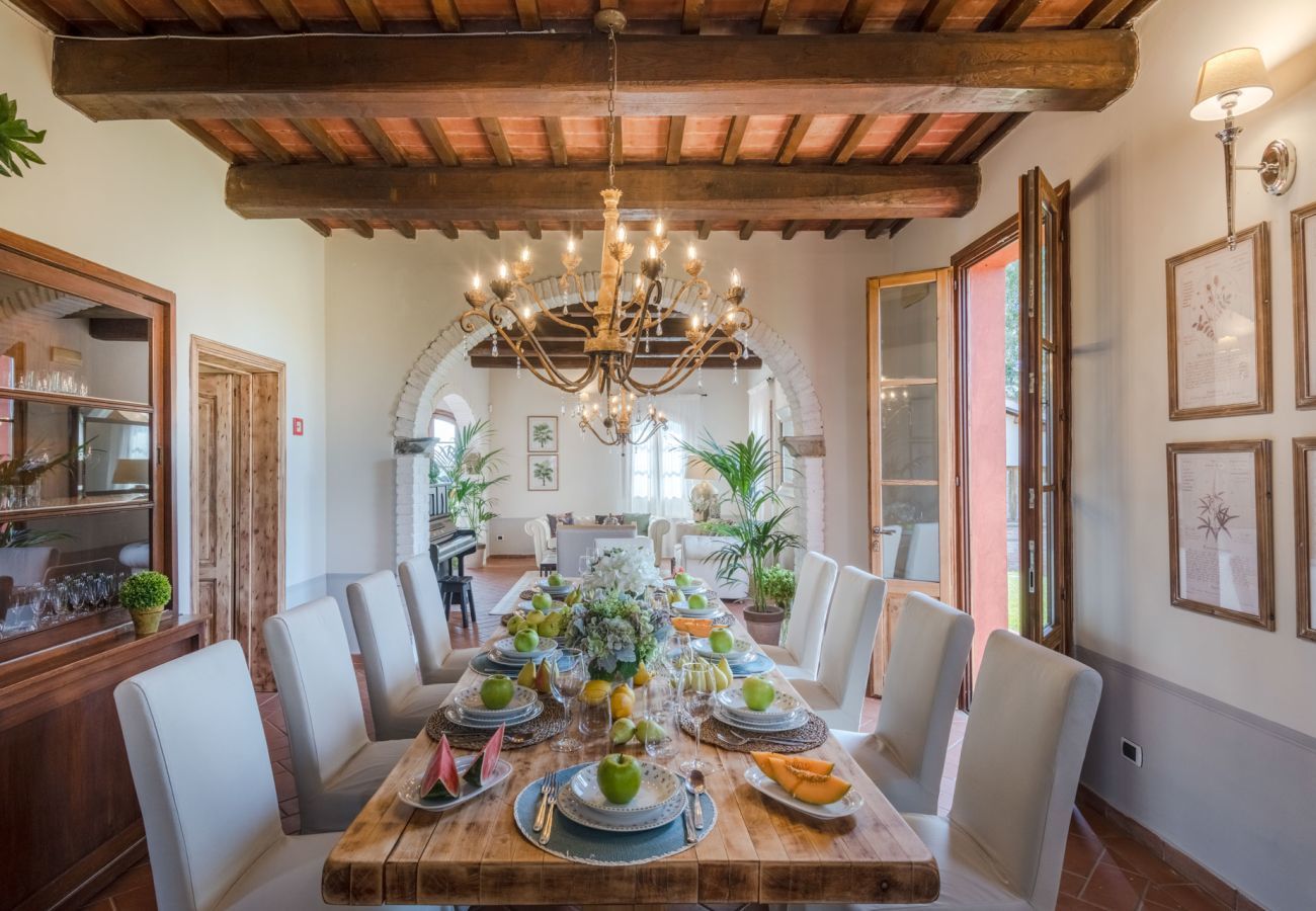 Villa a San Miniato - Villa San Miniato Corniano: Iconic 5 Bedrooms Farmhouse with Pool