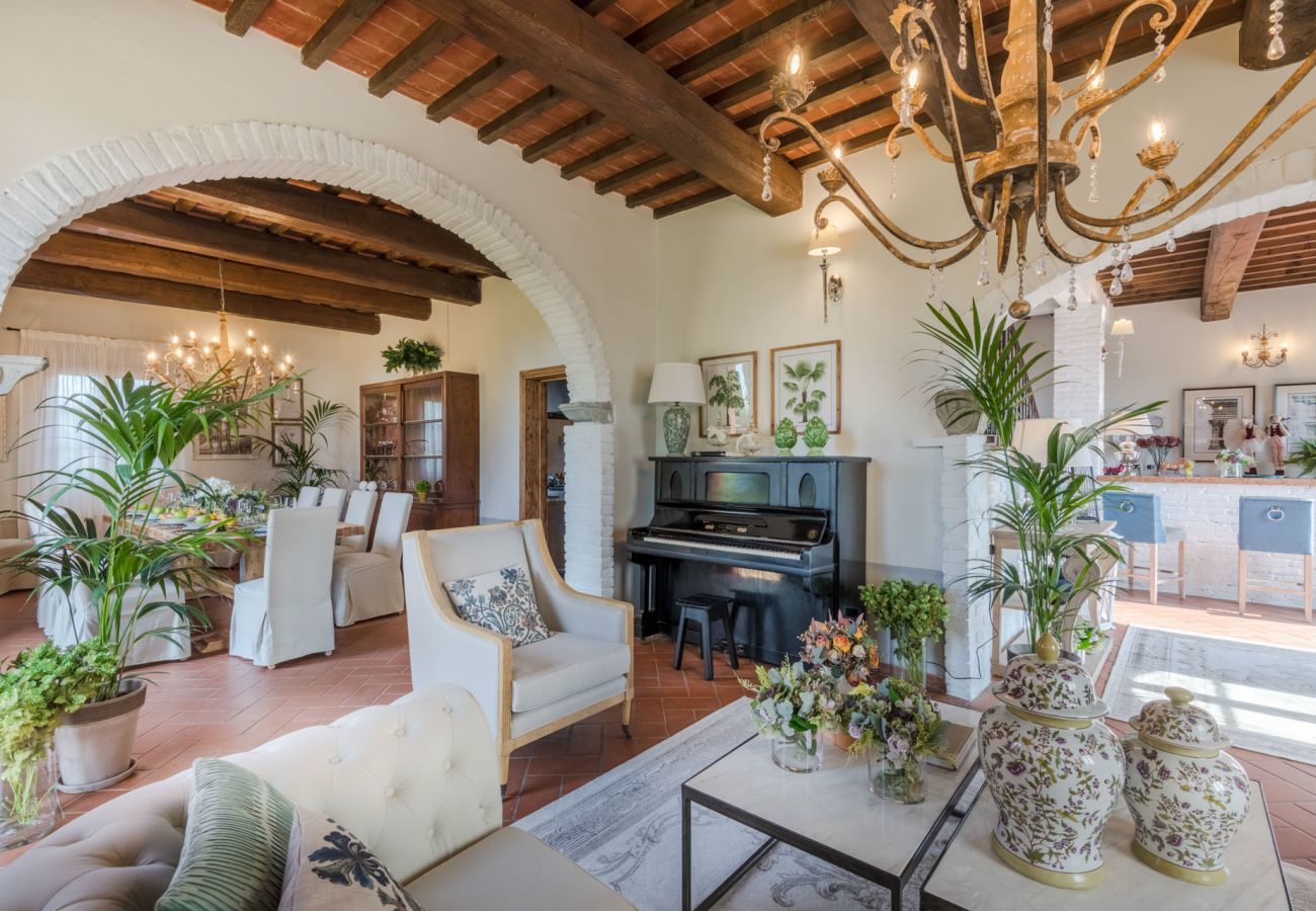 Villa a San Miniato - Villa San Miniato Corniano: Iconic 5 Bedrooms Farmhouse with Pool