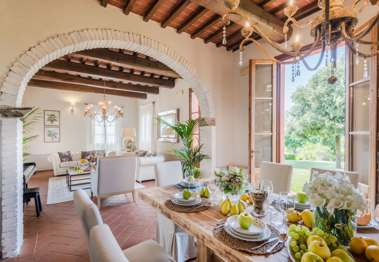 Villa a San Miniato - Villa San Miniato Corniano: Iconic 5 Bedrooms Farmhouse with Pool