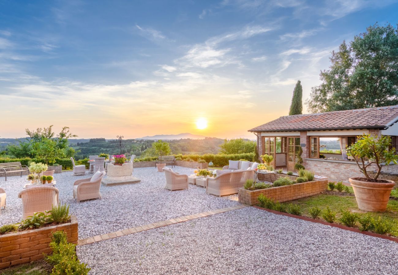 Villa a San Miniato - Villa San Miniato Corniano: Iconic 5 Bedrooms Farmhouse with Pool