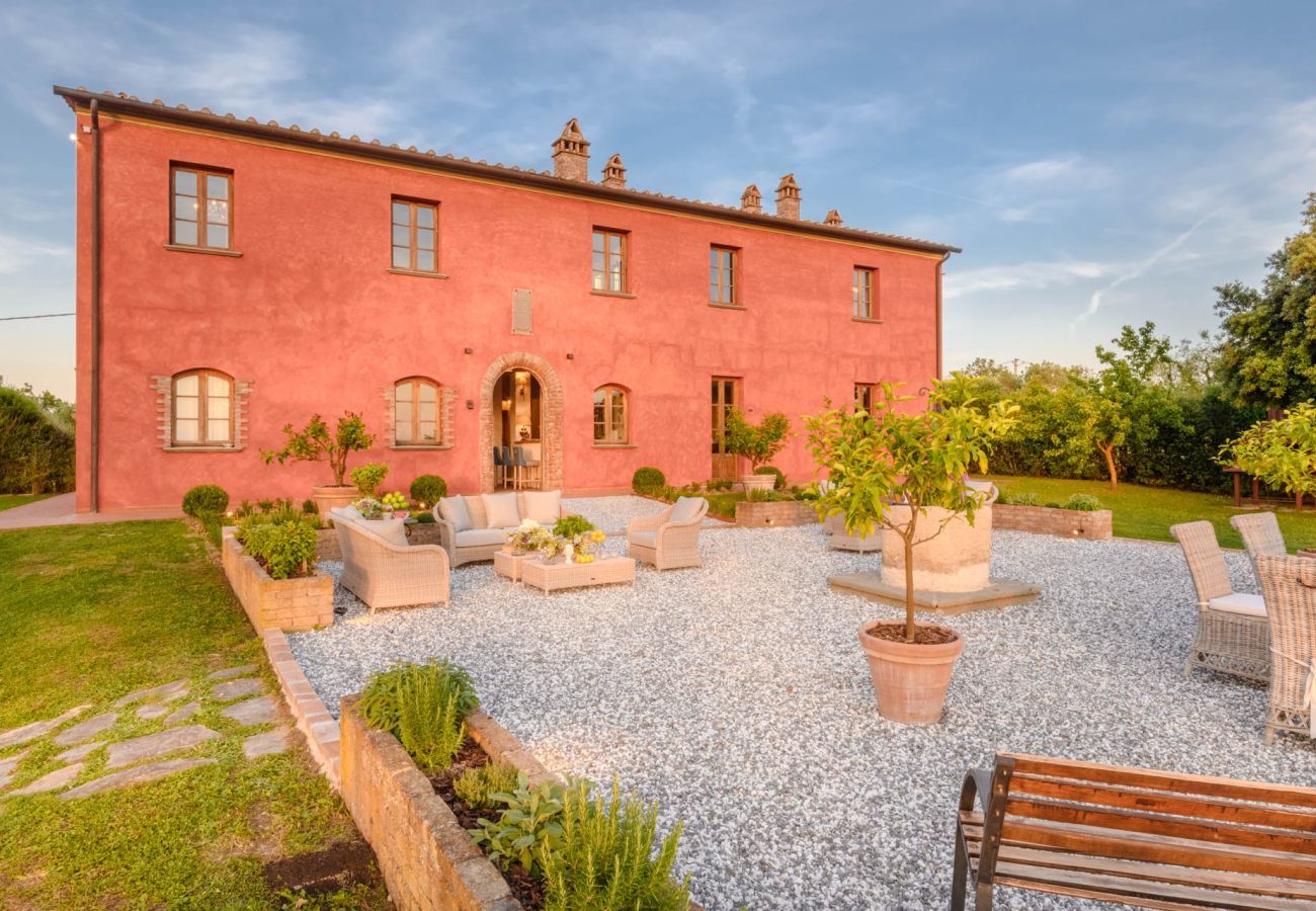 Villa a San Miniato - Villa San Miniato Corniano: Iconic 5 Bedrooms Farmhouse with Pool