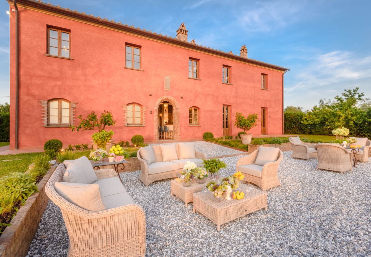 Villa a San Miniato - Villa San Miniato Corniano: Iconic 5 Bedrooms Farmhouse with Pool