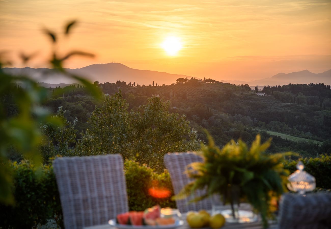 Villa a San Miniato - Villa San Miniato Corniano: Iconic 5 Bedrooms Farmhouse with Pool