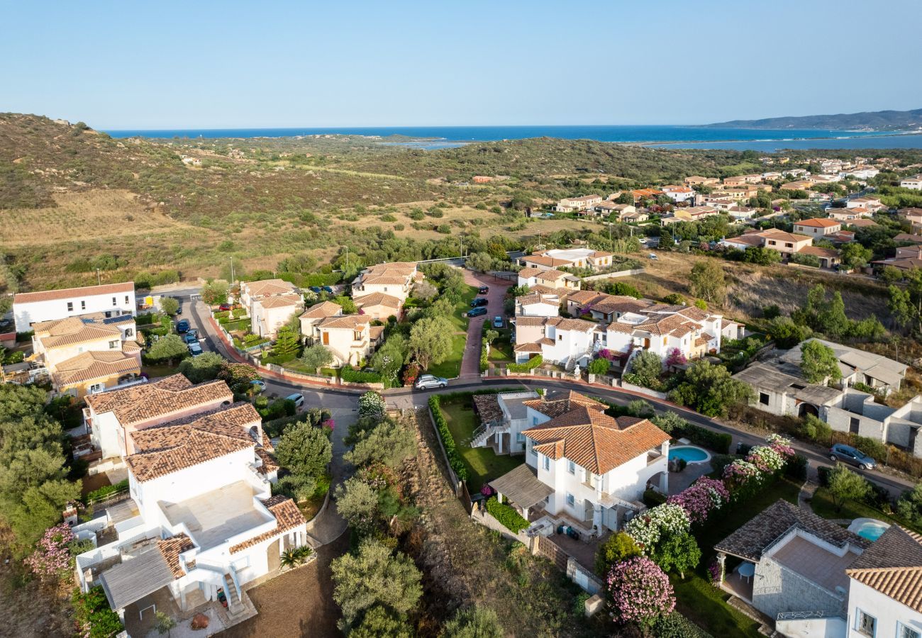 Villa a San Teodoro - Villa Olive - residenza con piscina privata a San Teodoro