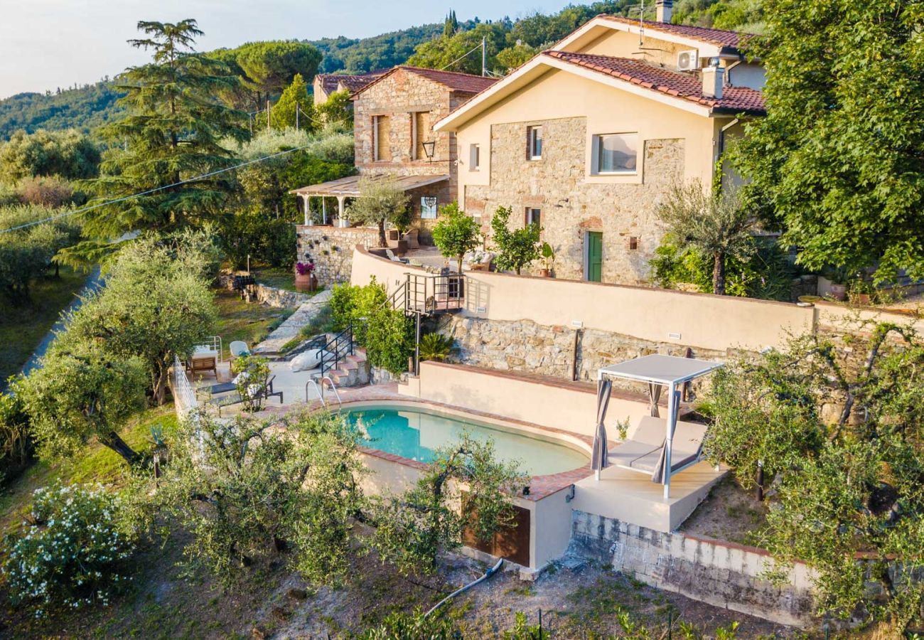 Villa a Monsummano Terme - Panoramic Farmhouse with Pool and Amazing Views