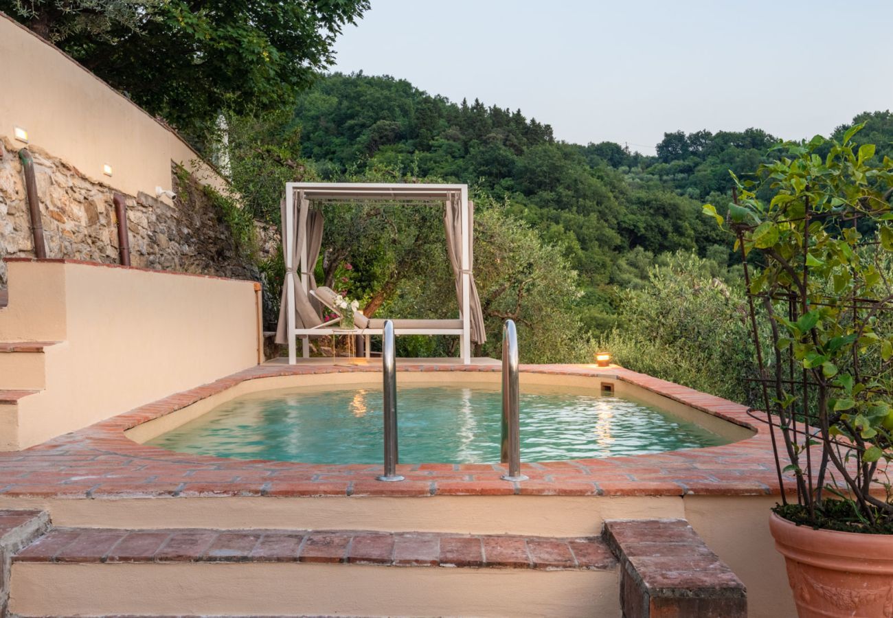 Villa a Monsummano Terme - Panoramic Farmhouse with Pool and Amazing Views