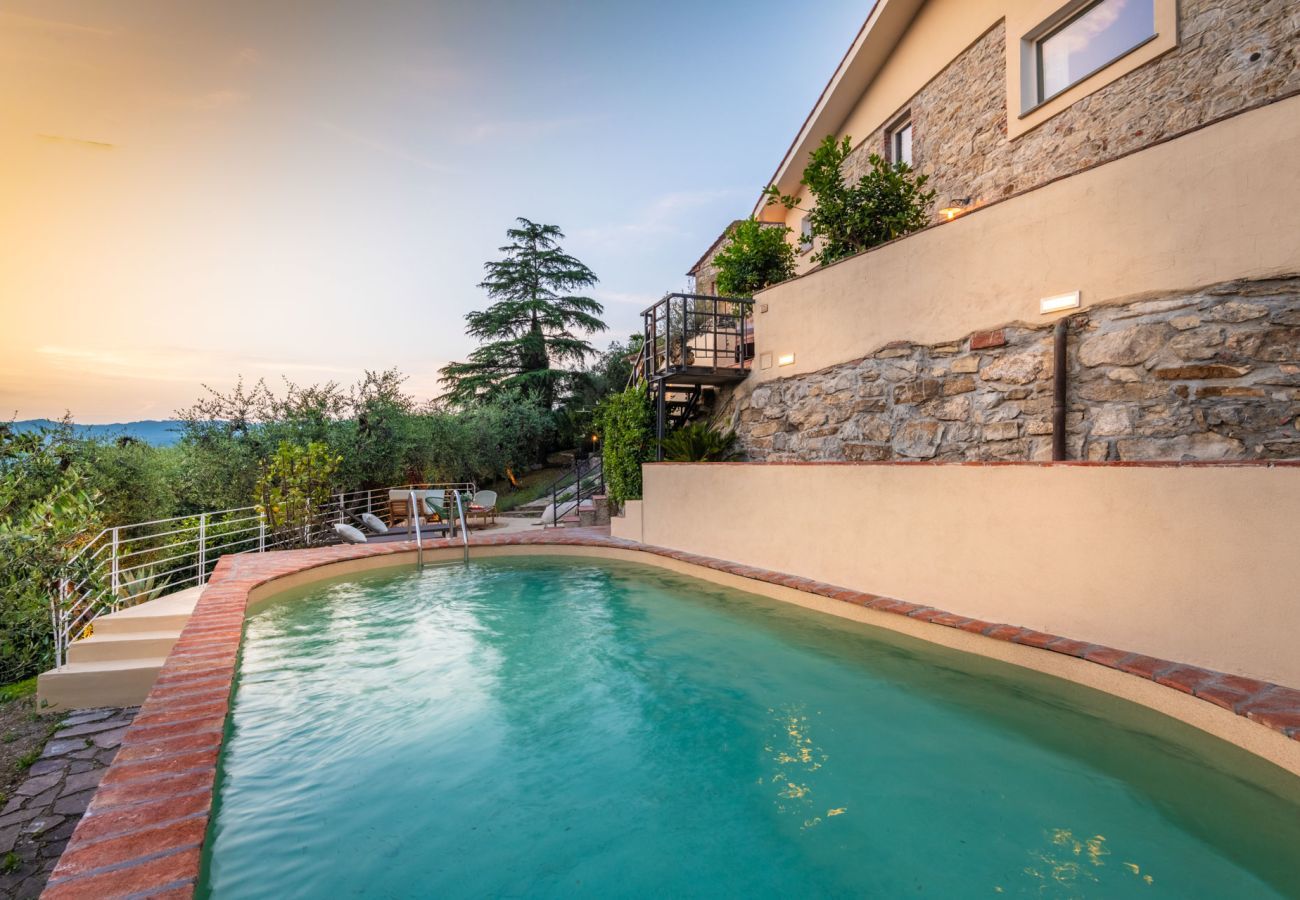 Villa a Monsummano Terme - Panoramic Farmhouse with Pool and Amazing Views