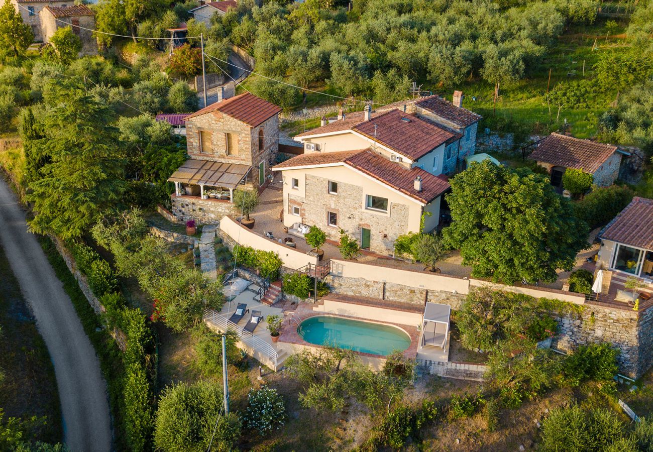 Villa a Monsummano Terme - Panoramic Farmhouse with Pool and Amazing Views