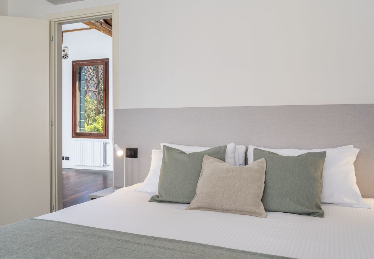 Appartamento a Venezia - San Barnaba Apartment with Terrace R&R 