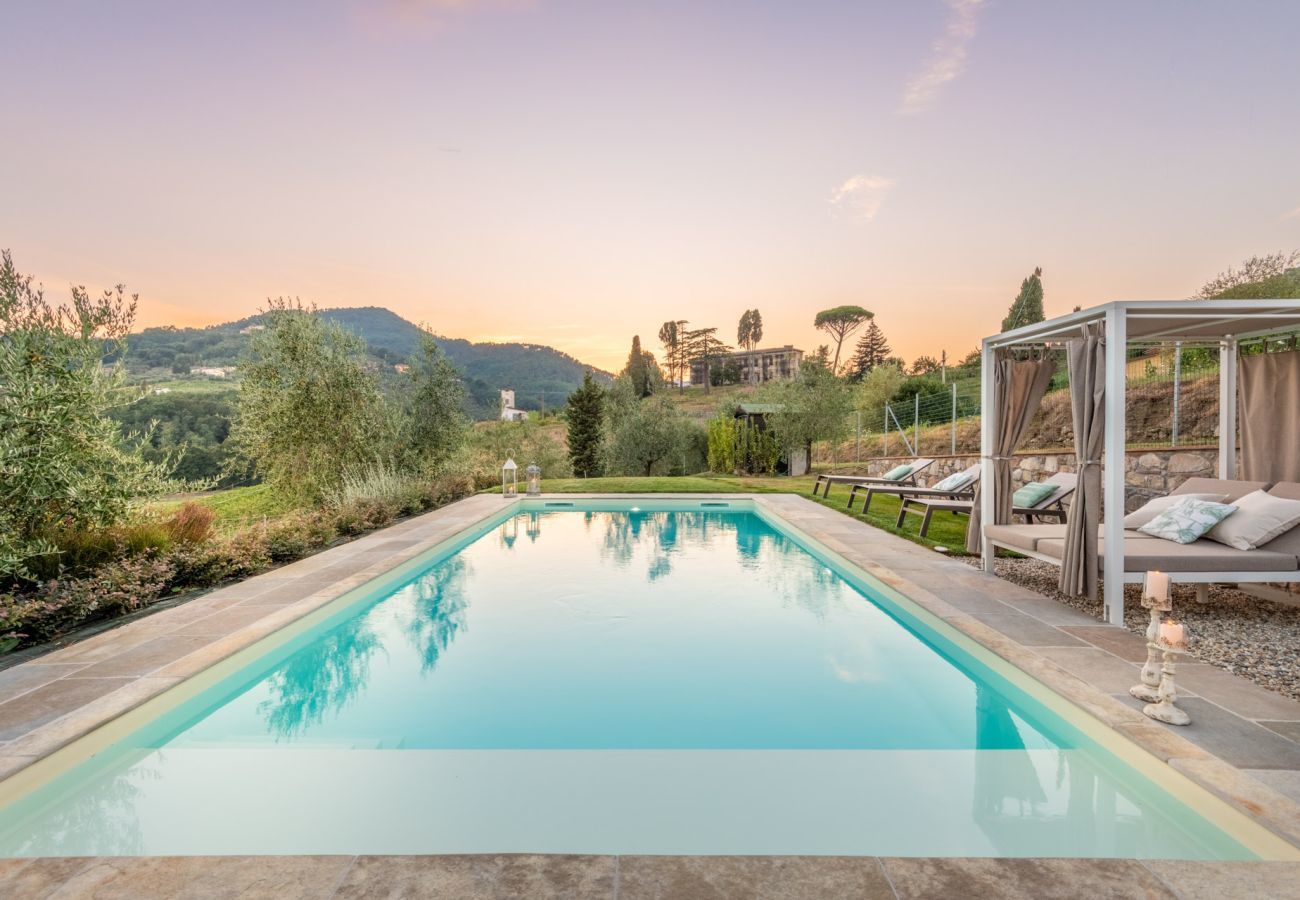 Villa a Lucca - Valle del Sole Winery Farmhouse with Private Pool