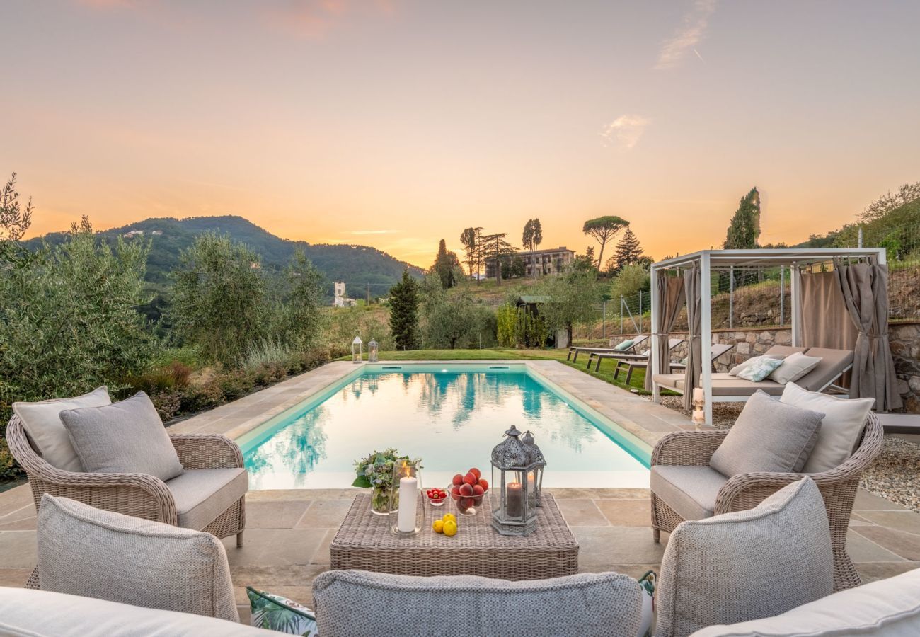 Villa a Lucca - Valle del Sole Winery Farmhouse with Private Pool