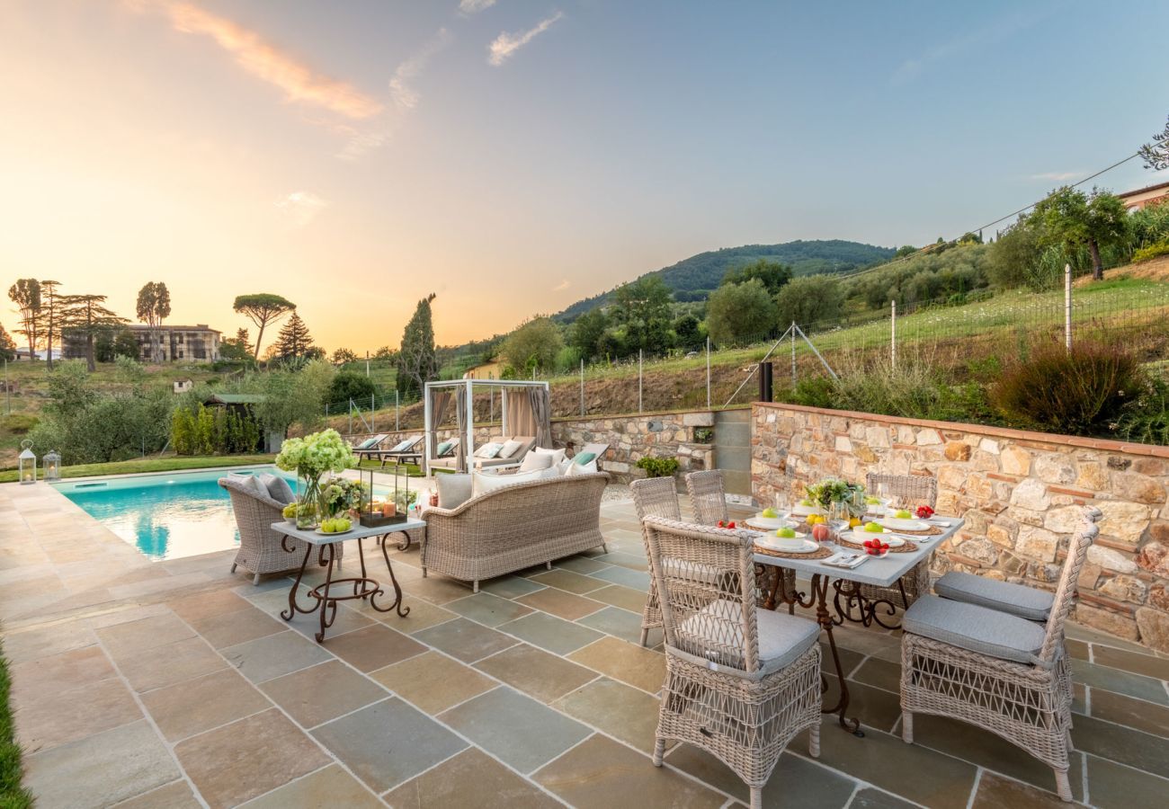 Villa a Lucca - Valle del Sole Winery Farmhouse with Private Pool