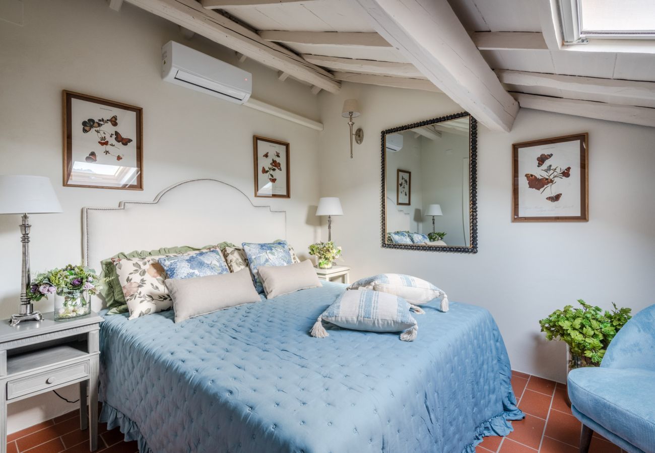 Villa a Lucca - Valle del Sole Winery Farmhouse with Private Pool