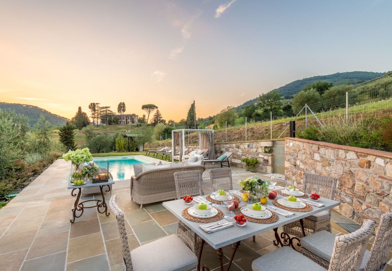 Villa a Lucca - Valle del Sole Winery Farmhouse with Private Pool