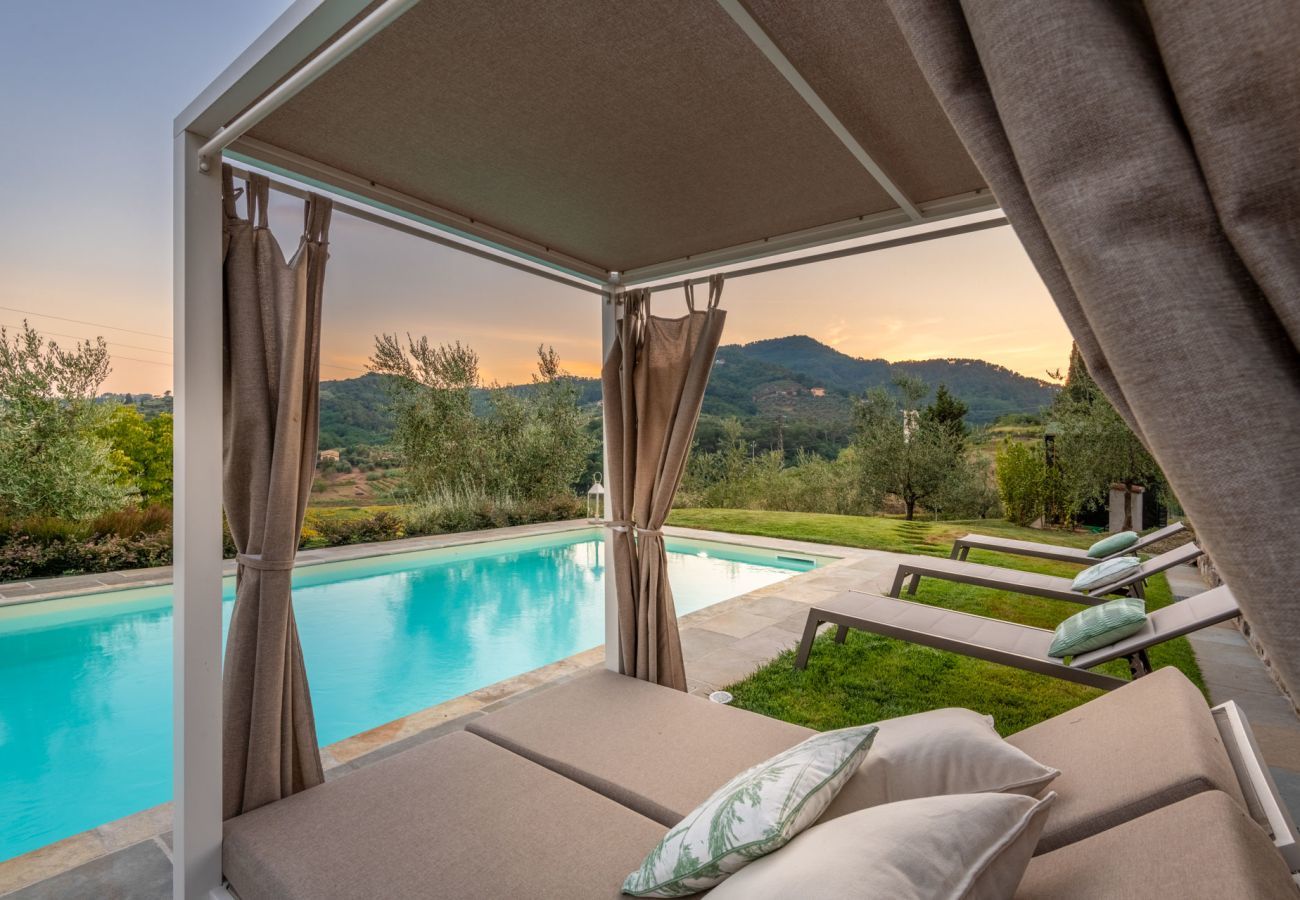 Villa a Lucca - Valle del Sole Winery Farmhouse with Private Pool