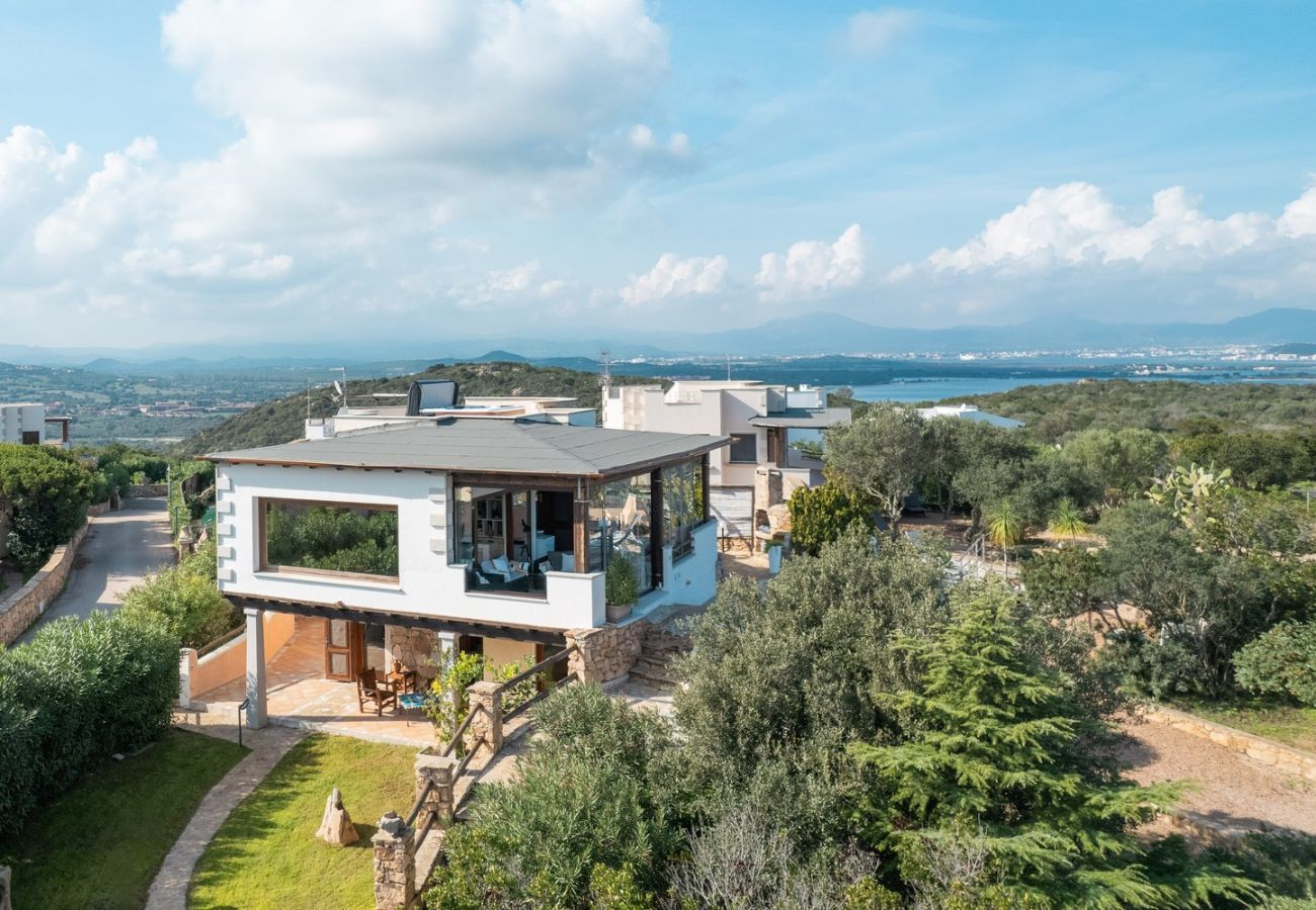 Villa a Olbia - Villa Aurazure