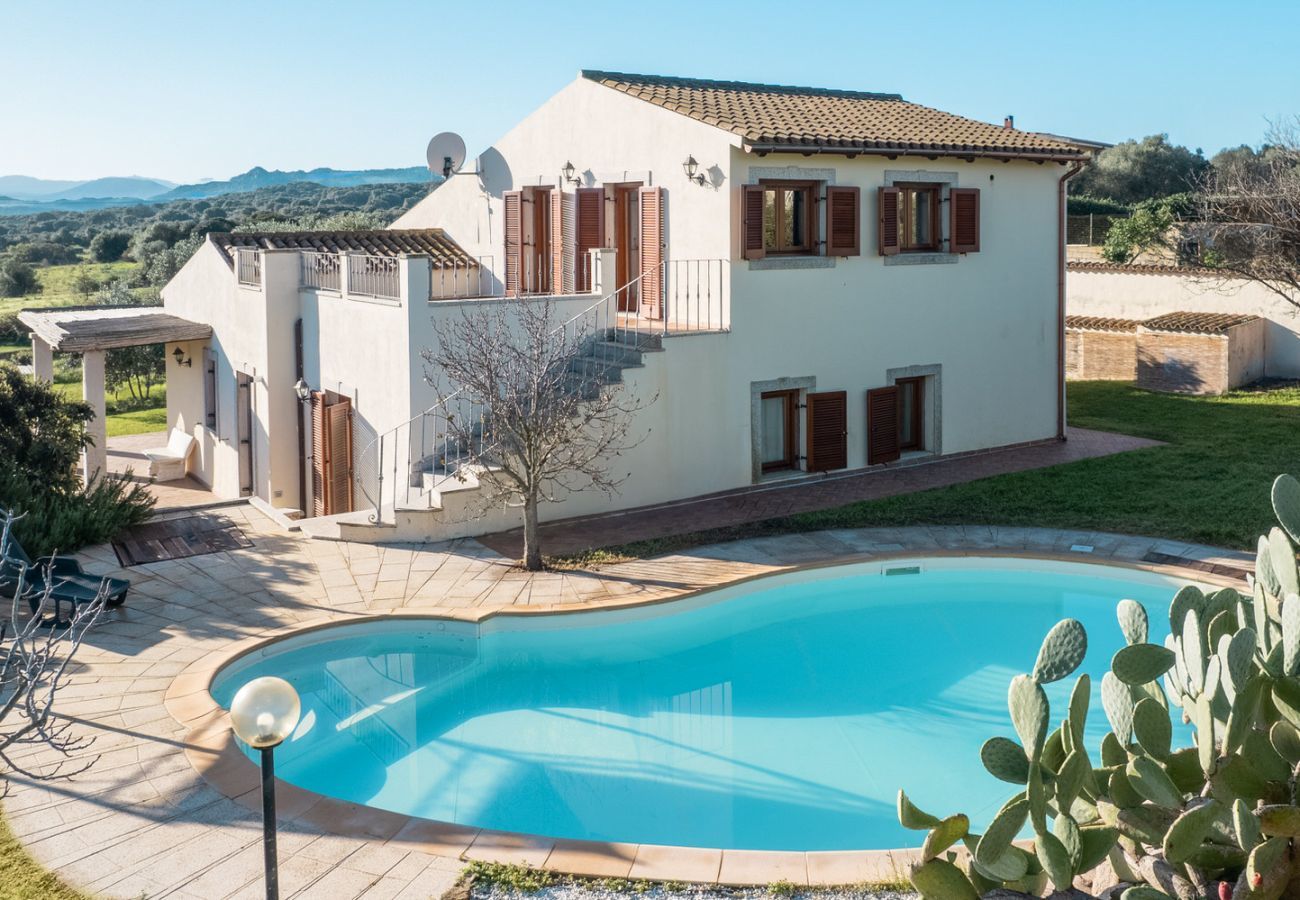 Villa a Olbia - Villa Calyra