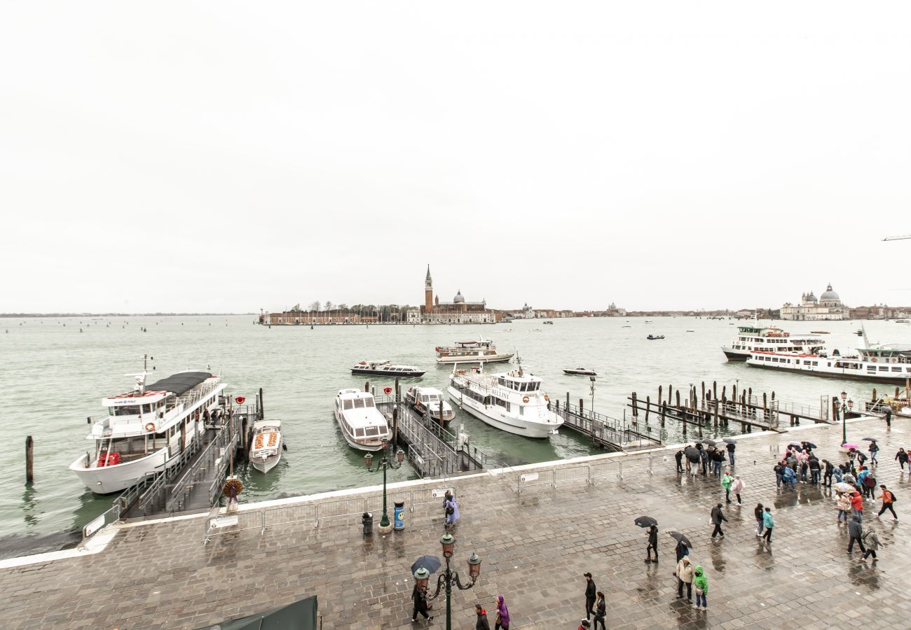 Ferienwohnung in Venedig - Arsenale Design Apartment R&R