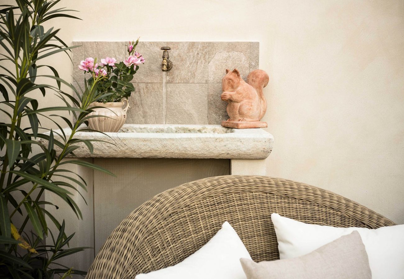 Ferienwohnung in Lucca - Unwind Yourself on a Panoramic Terrace inside Lucca